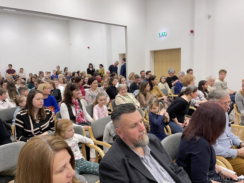 Tanári hangverseny01